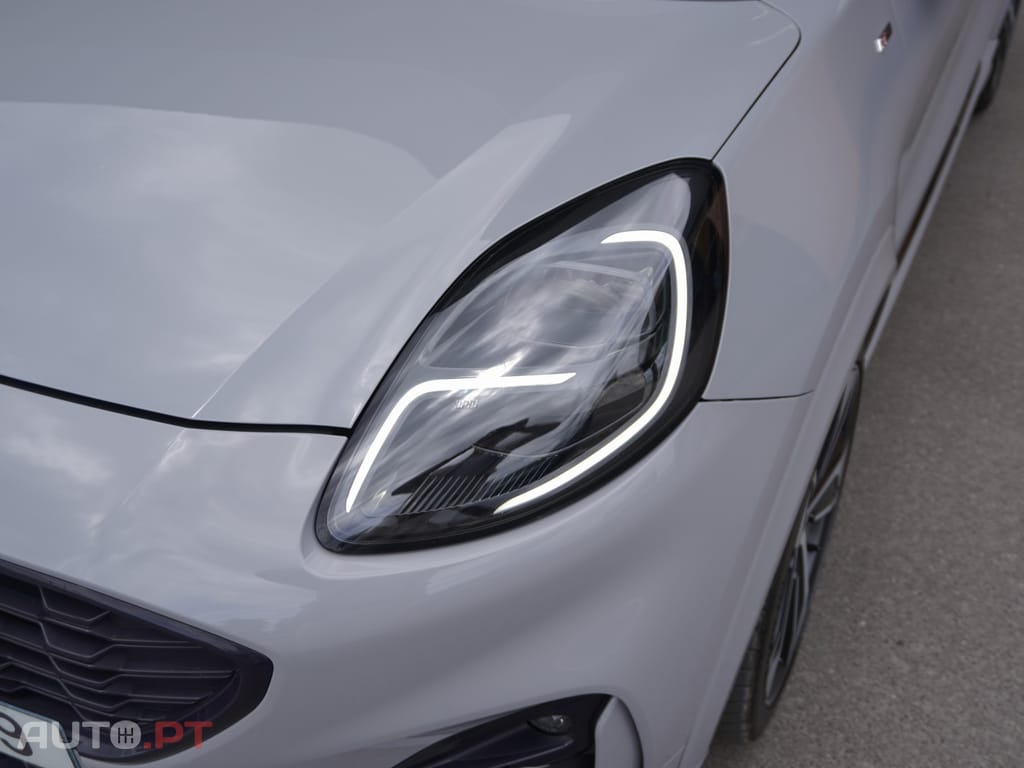 Ford Puma 1.0 EcoBoost MHEV ST-Line X