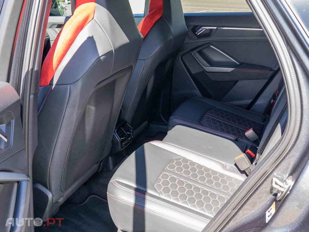 Audi RSQ3 Audi RS Q3 Sportback 2.5 TFSI quattro S tronic