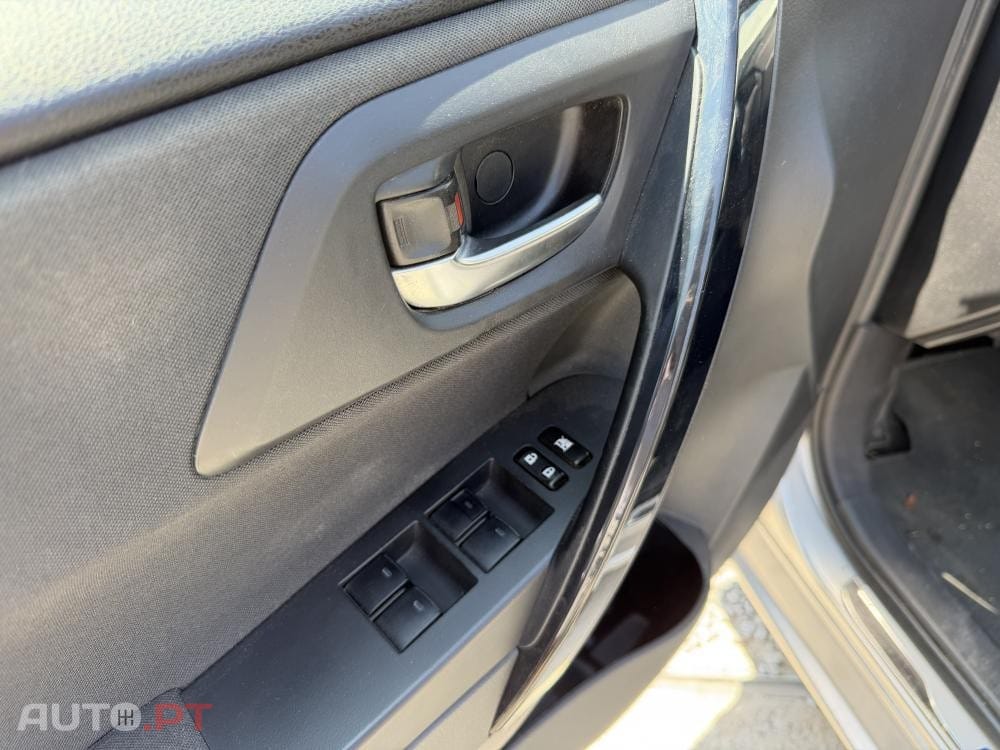 Toyota Auris Touring Sports 1.8 HSD Comfort +P.Techno+P.Sport