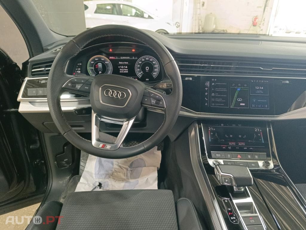 Audi Q7 55 TFSIe quattro Tiptronic