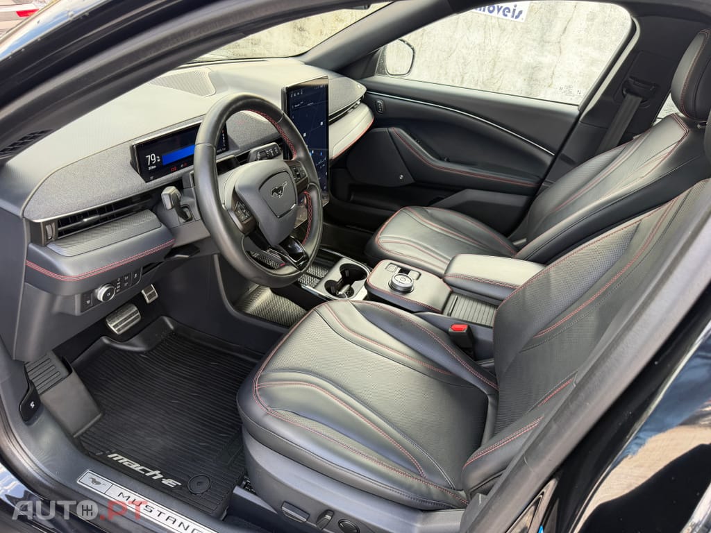 Ford Mustang Mach-E 75.7 kWh Premium AWD
