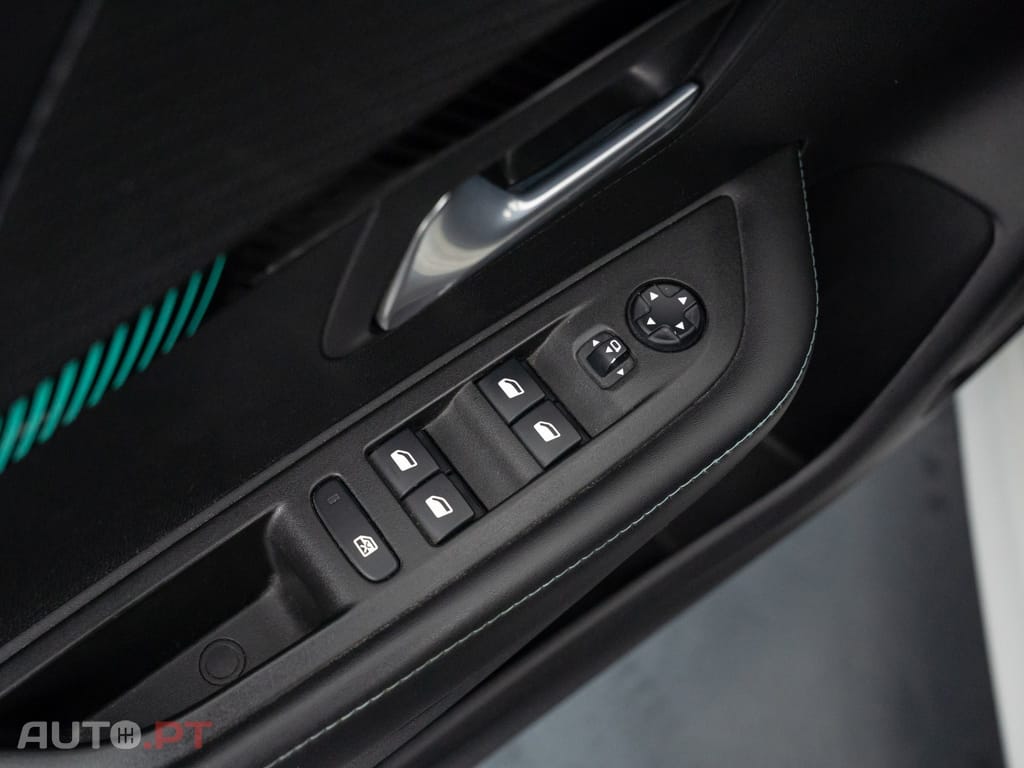 Peugeot E-208 50 kWh Allure