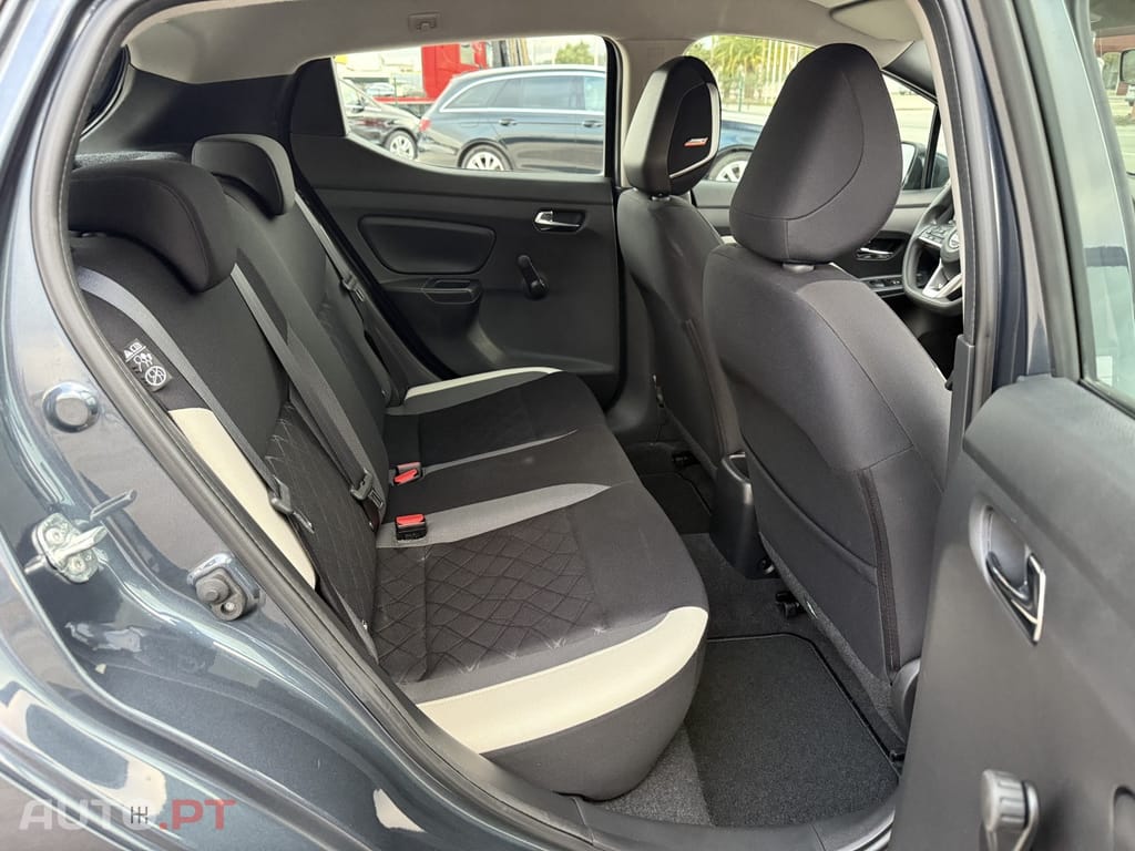 Nissan Micra 1.0 Acenta