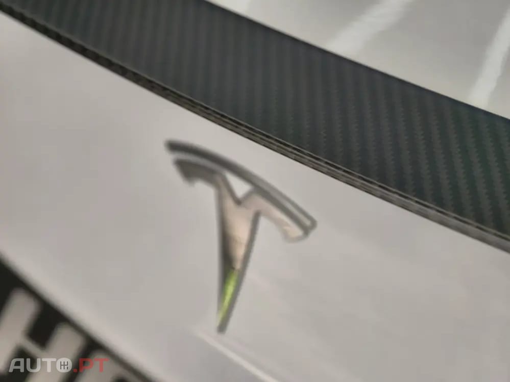 Tesla Model 3 Performance Tração Integral