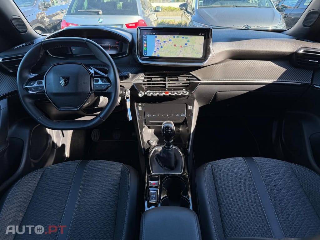 Peugeot 2008 1.2 PureTech Allure