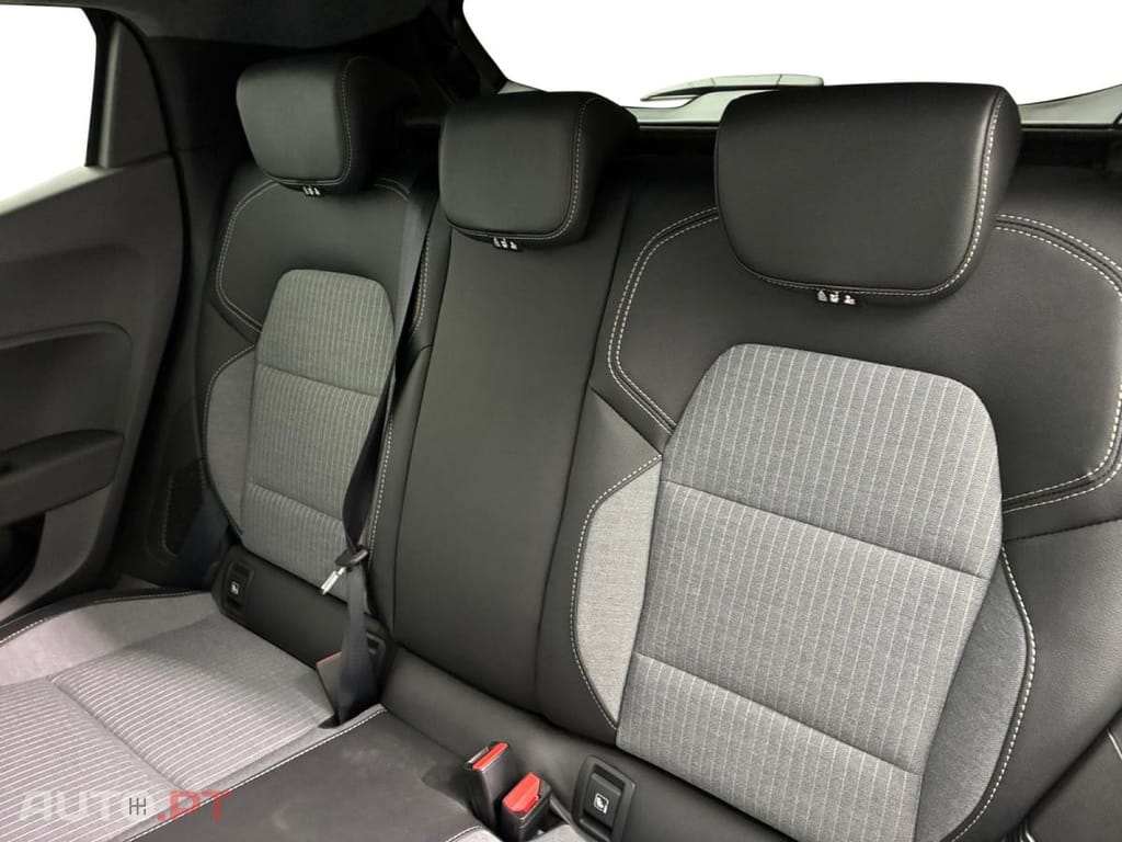 Renault Clio E-Tech full hybrid Techno