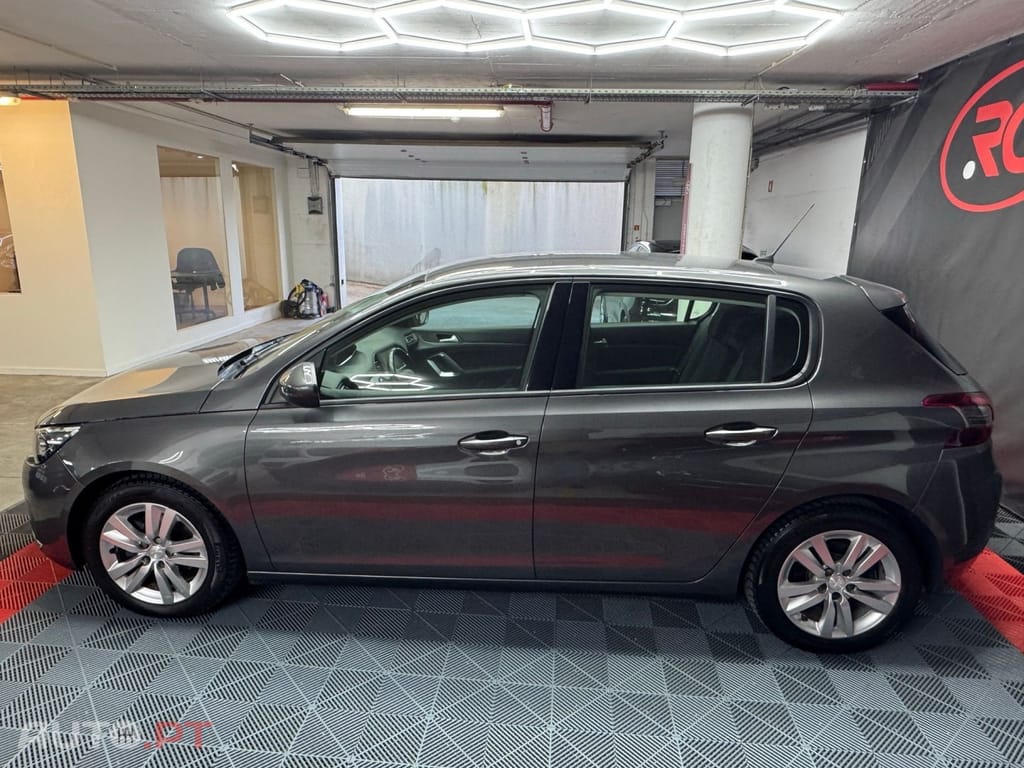 Peugeot 308 1.5 BlueHDi Allure EAT8