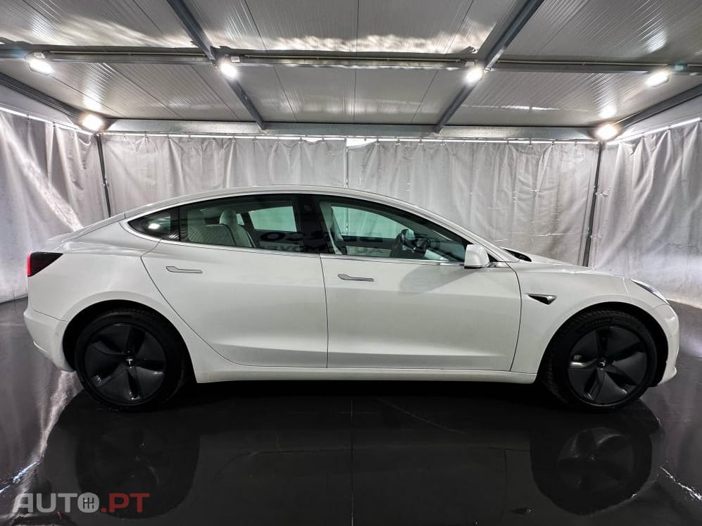 Tesla Model 3 Long-Range Dual Motor AWD