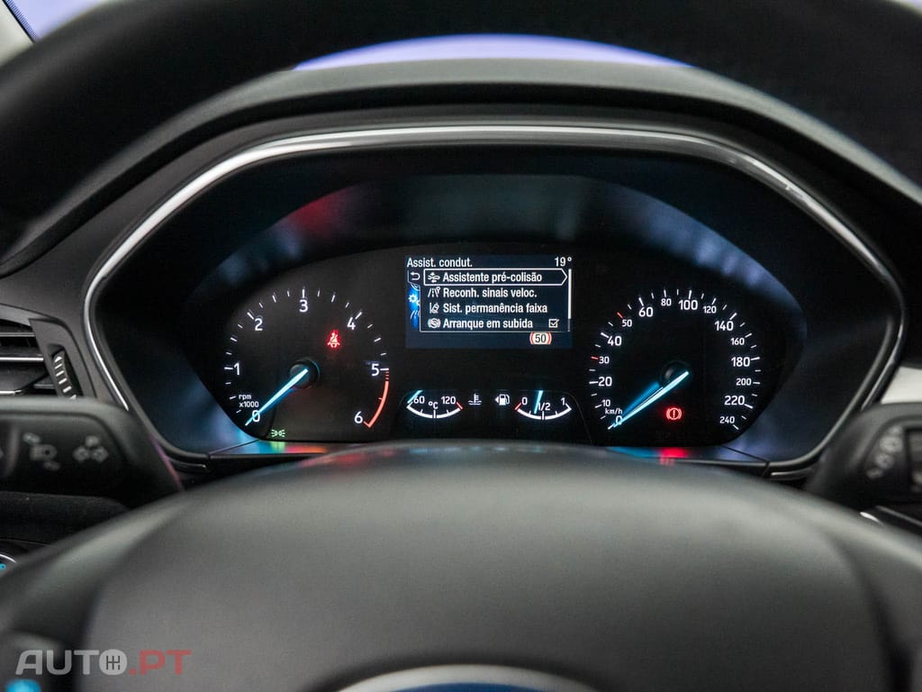 Ford Focus SW 1.5 TDCi EcoBlue Titanium