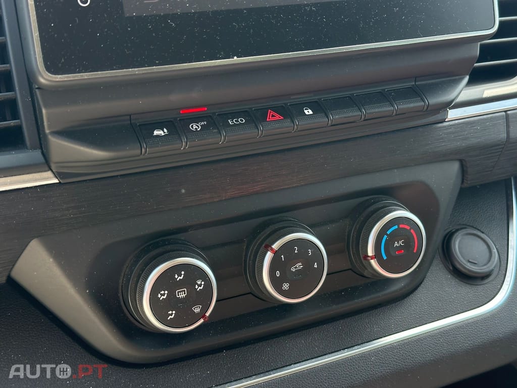 Renault Trafic Outro
