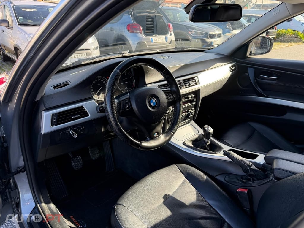 BMW 318 d Touring Line Sport
