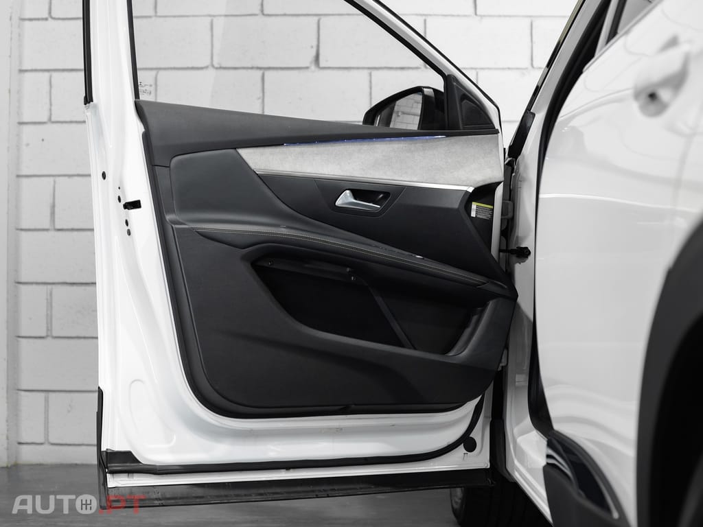 Peugeot 3008 1.6 Hybrid GT e-EAT8