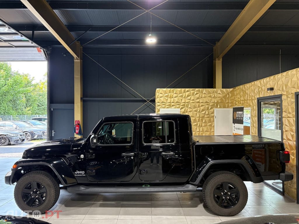 Jeep Gladiator 3.0 CRD Overland AT8