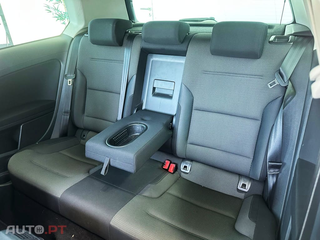 Volkswagen Golf VII