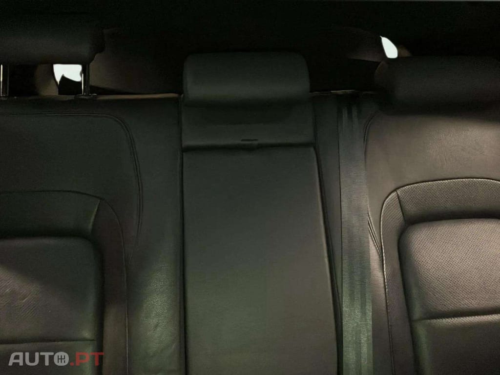 Jaguar F-Pace 2.0 P400e AWD HSE