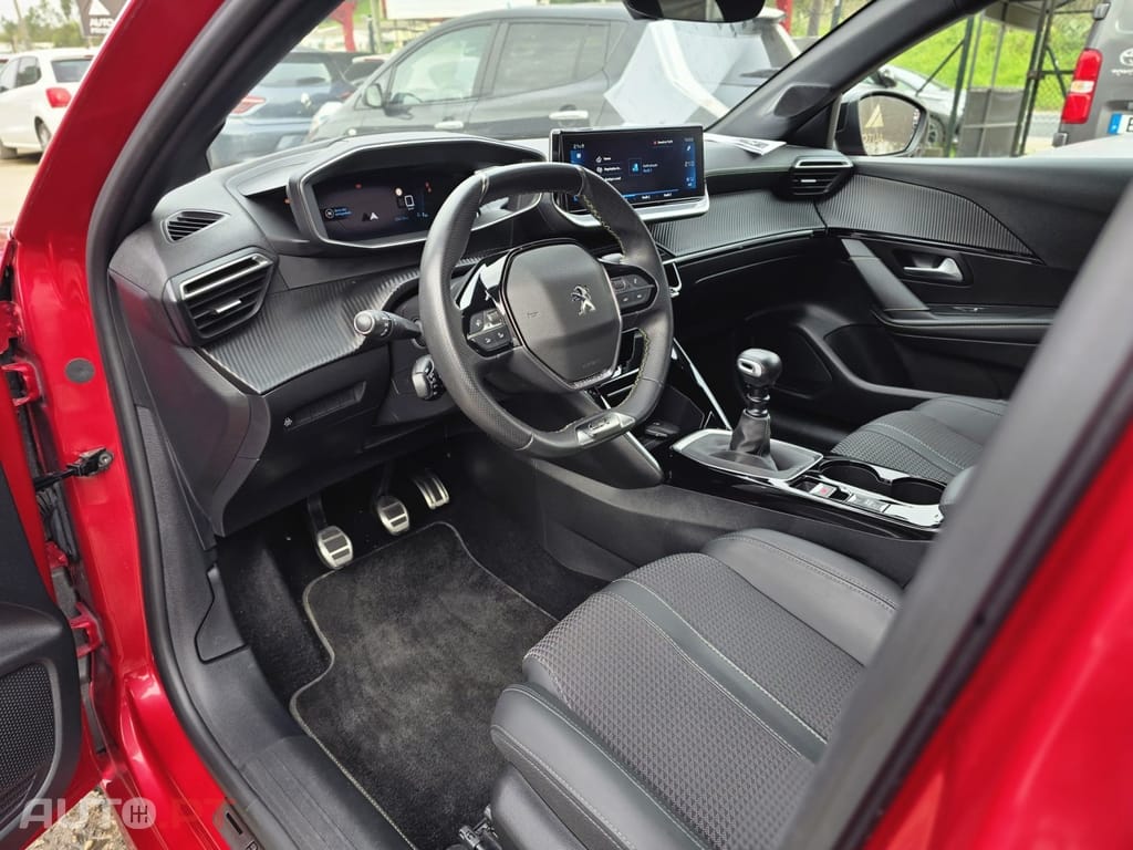 Peugeot 208 1.2 PureTech GT Line