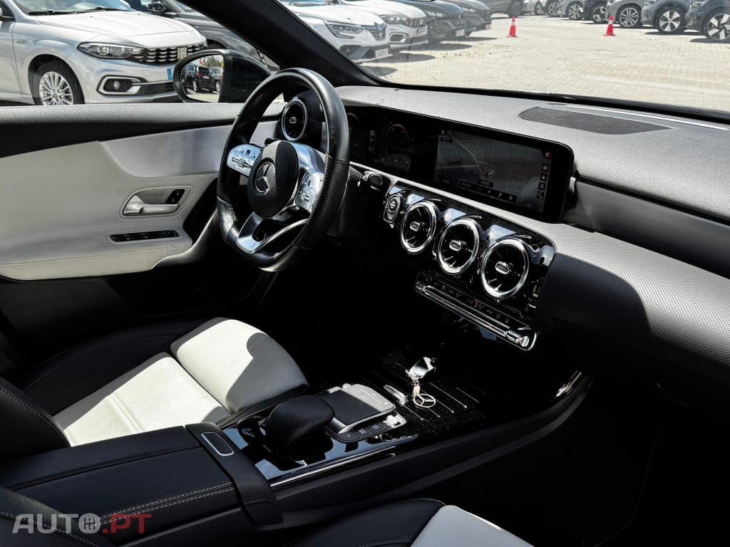 Mercedes-Benz A 250 e AMG Line