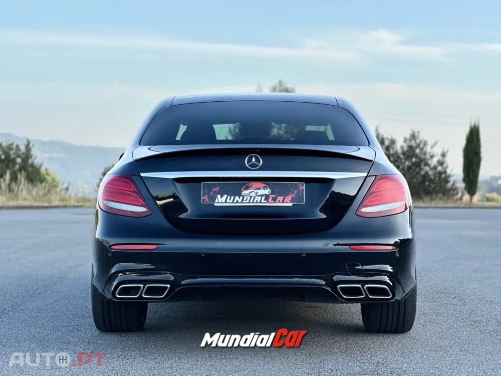 Mercedes-Benz E 220 d AMG Line
