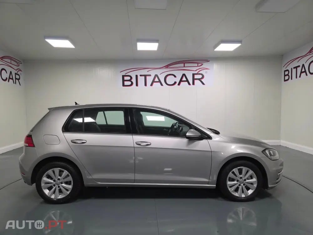 Volkswagen Golf 1.6 TDI CONFORTLINE