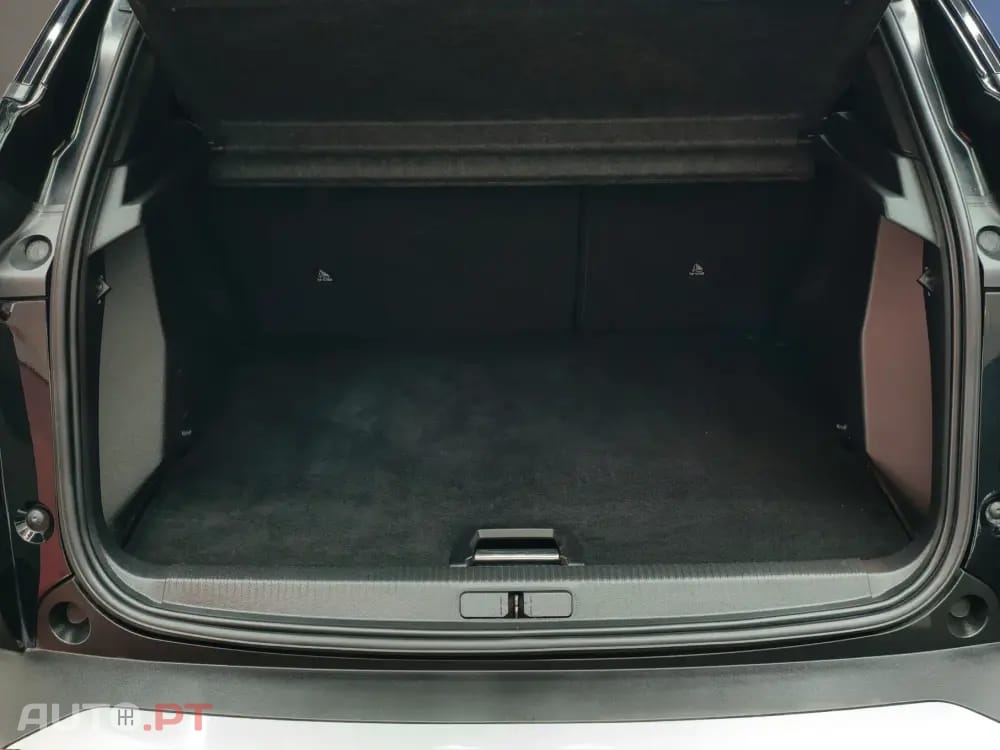 Peugeot 2008 1.5 BlueHDi Allure Pack EAT8