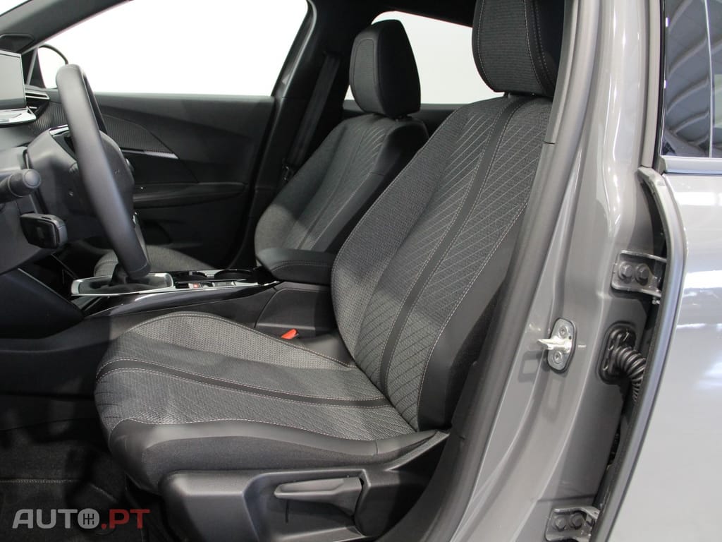 Peugeot 2008 1.2 Puretech Allure