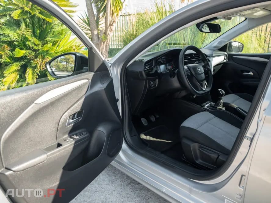 Opel Corsa 1.2 T Business Edition