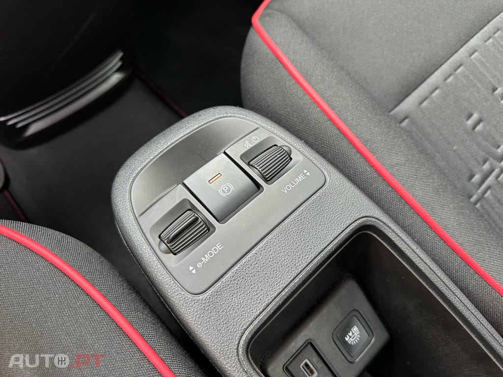 Fiat 500e 23kWh 95cv (RED)