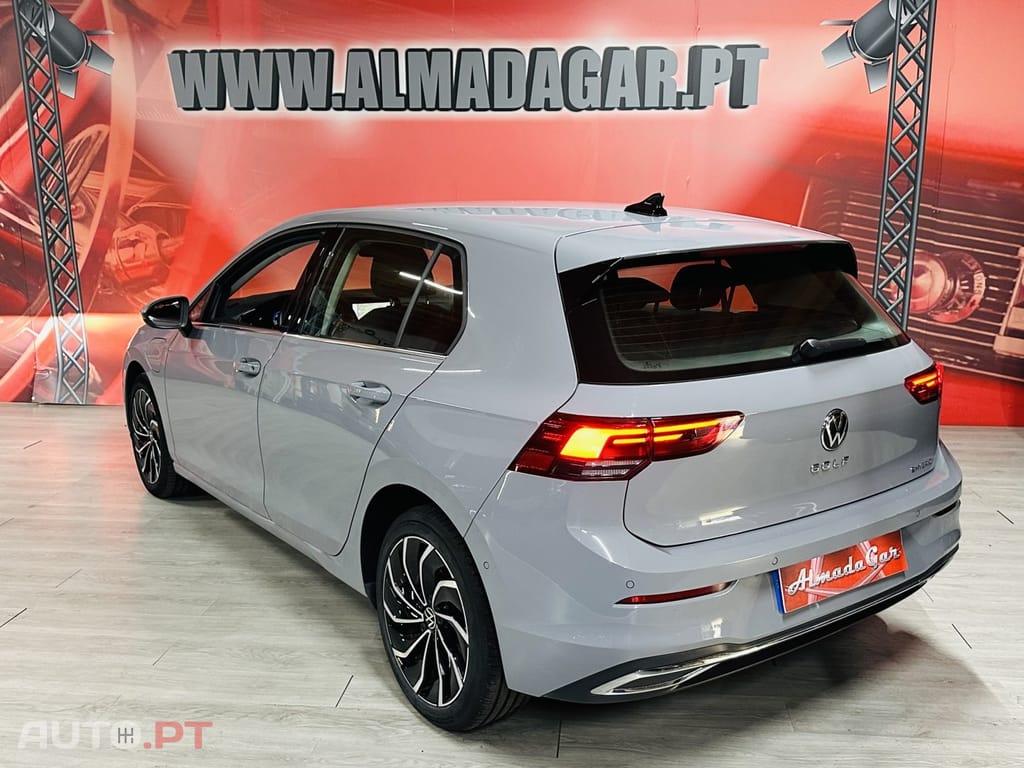 Volkswagen Golf 1.4 TSI e-Hybrid DSG