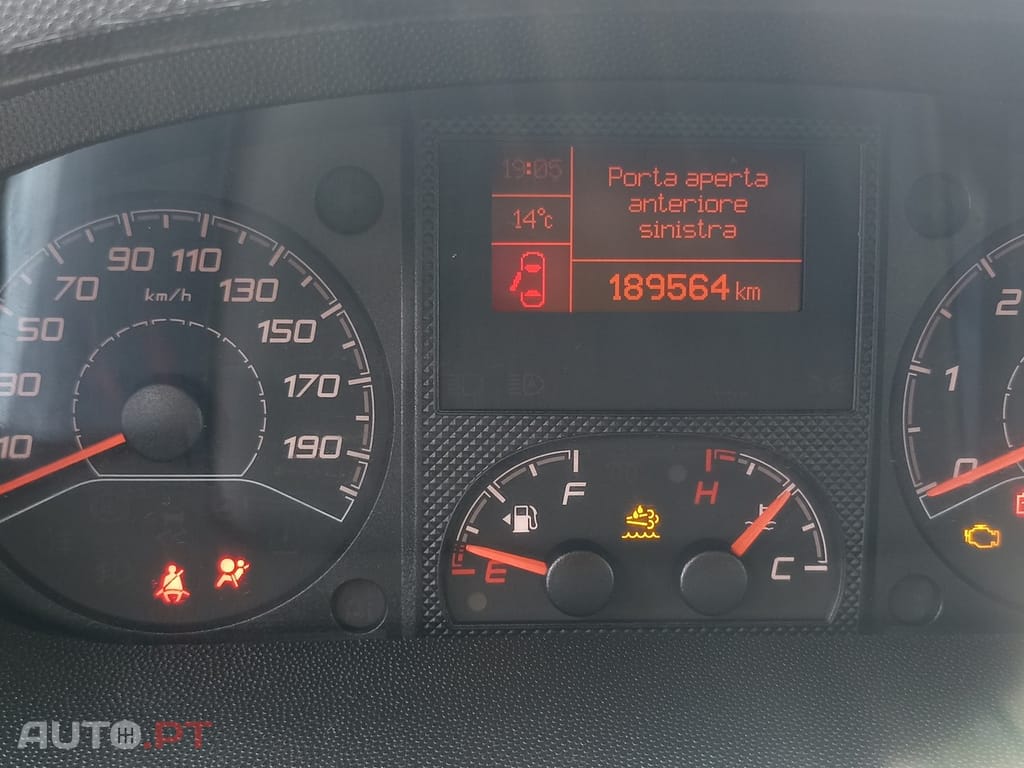 Peugeot Boxer 2.2 BlueHDi 335 L3 CD