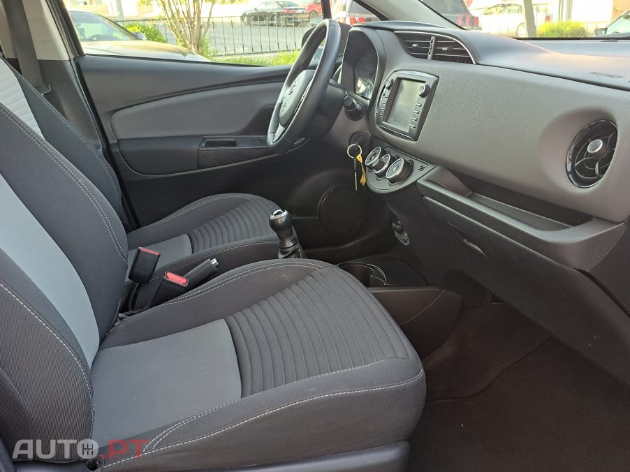Toyota Yaris VVT-i Comfort