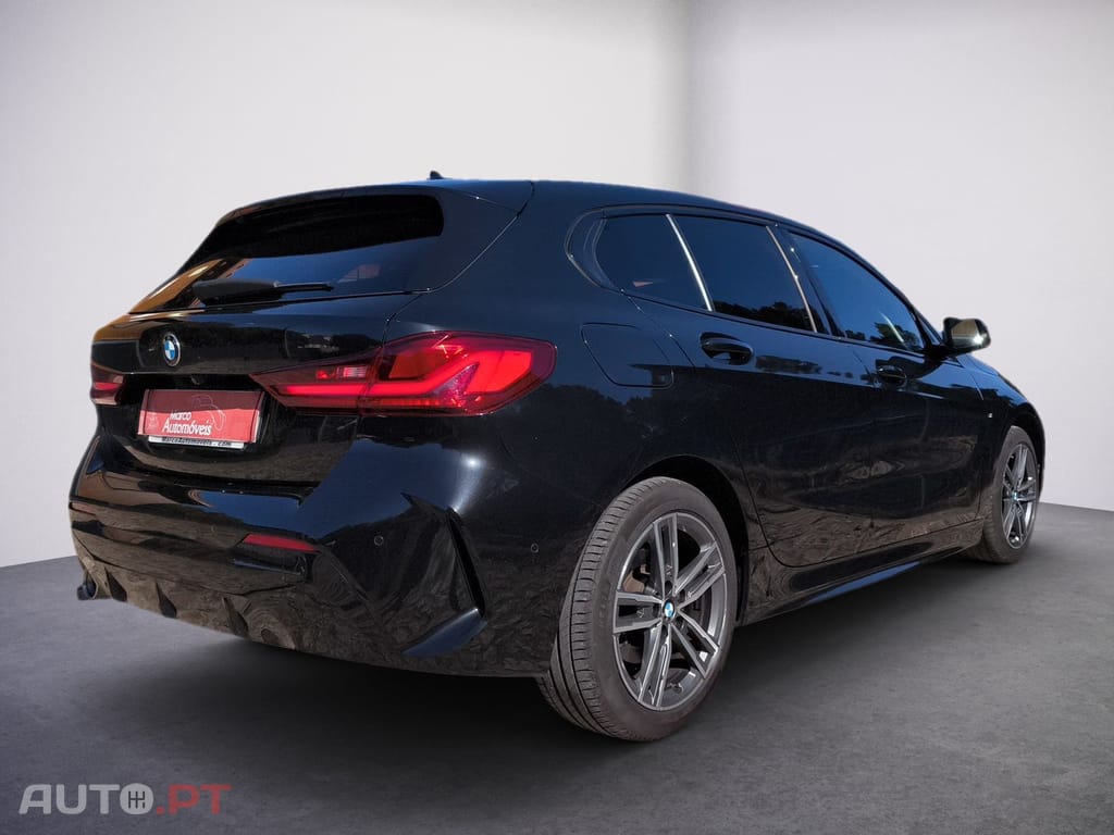 BMW 116 d Pack Desportivo M Auto