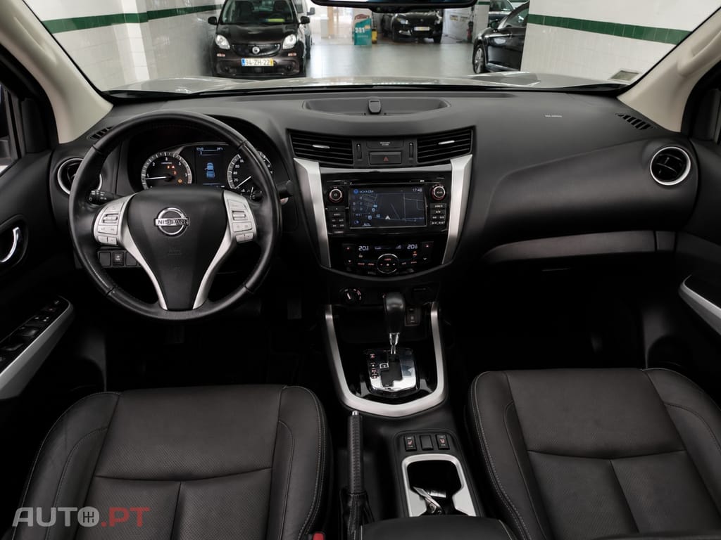 Nissan Navara 2.3 dCi CD 4WD Tekna Auto