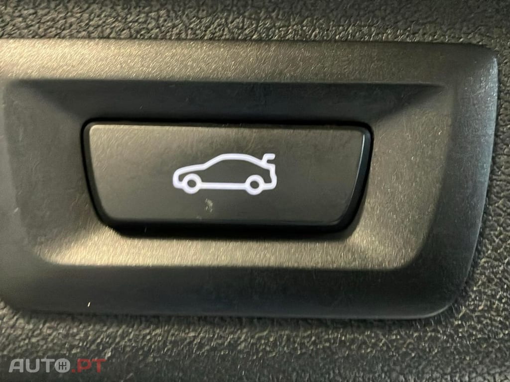 BMW 225 e xDrive Line Luxury