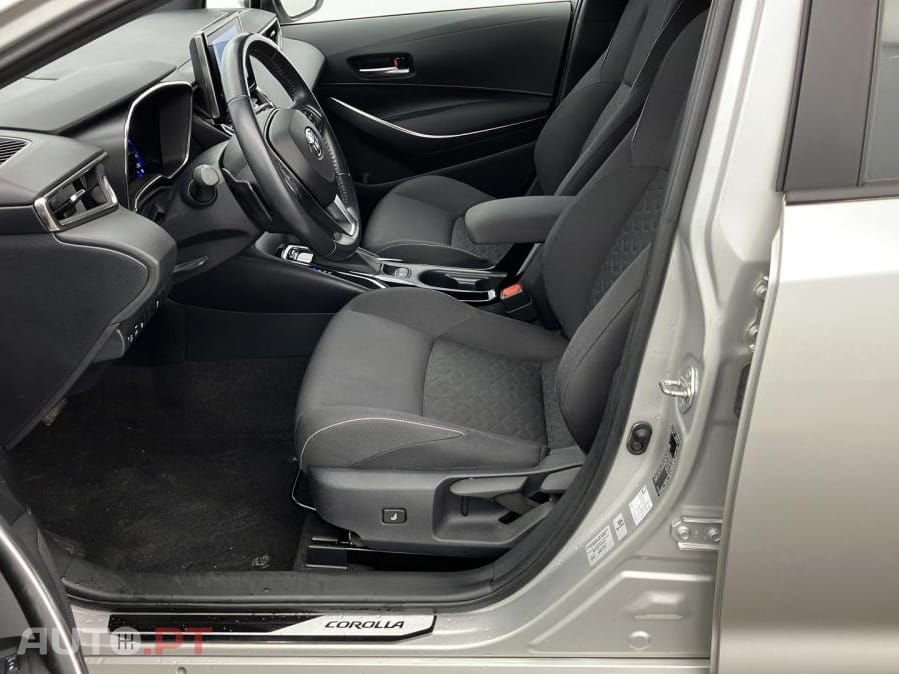 Toyota Corolla Touring Sports 2.0 Hybrid Dynamic Business