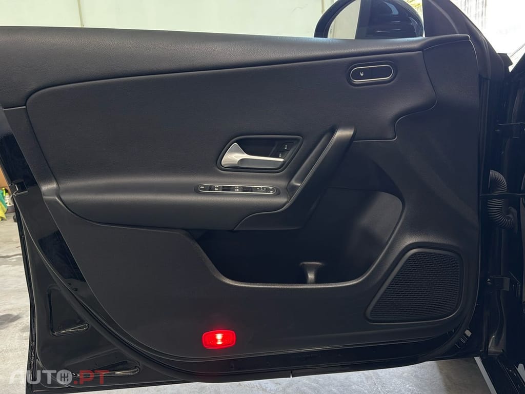 Mercedes-Benz CLA 180 7G-DCT Progressive