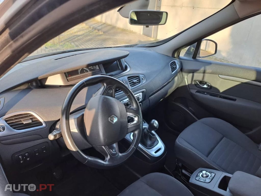 Renault Grand Scénic LIMITED