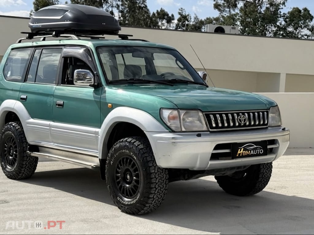 Toyota Land Cruiser 8 lugares