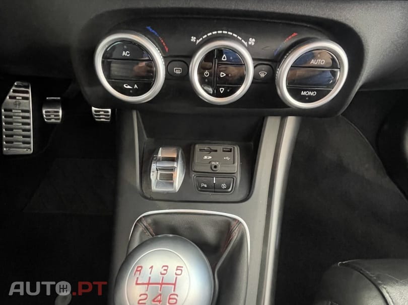 Alfa Romeo Giulietta 2.0 JTDm Exclusive J18