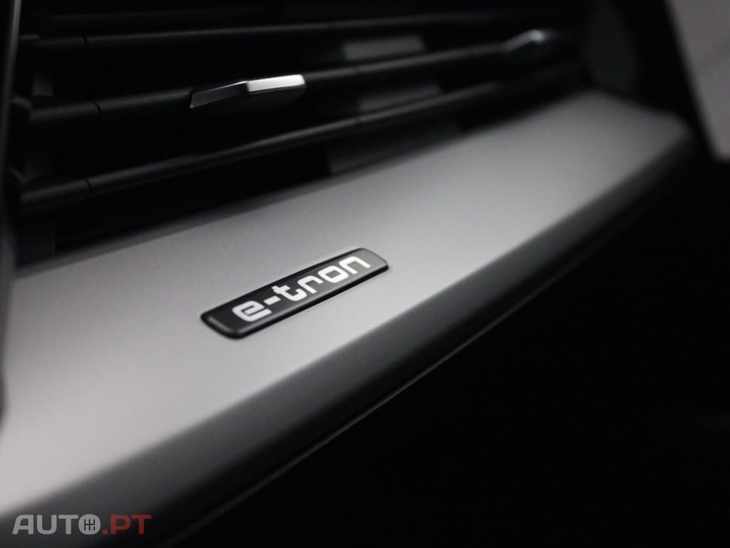 Audi Q4 E-Tron 50 QUATTRO S-LINE EDITION