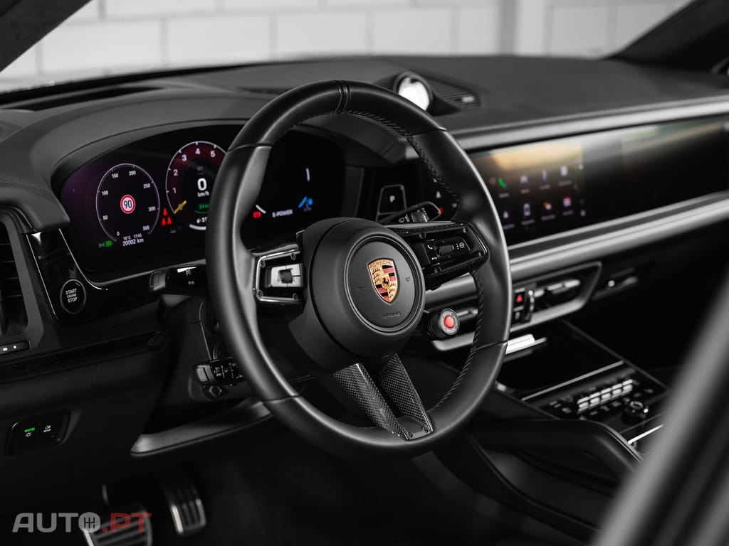 Porsche Cayenne Turbo E-Hybrid Pacote GT