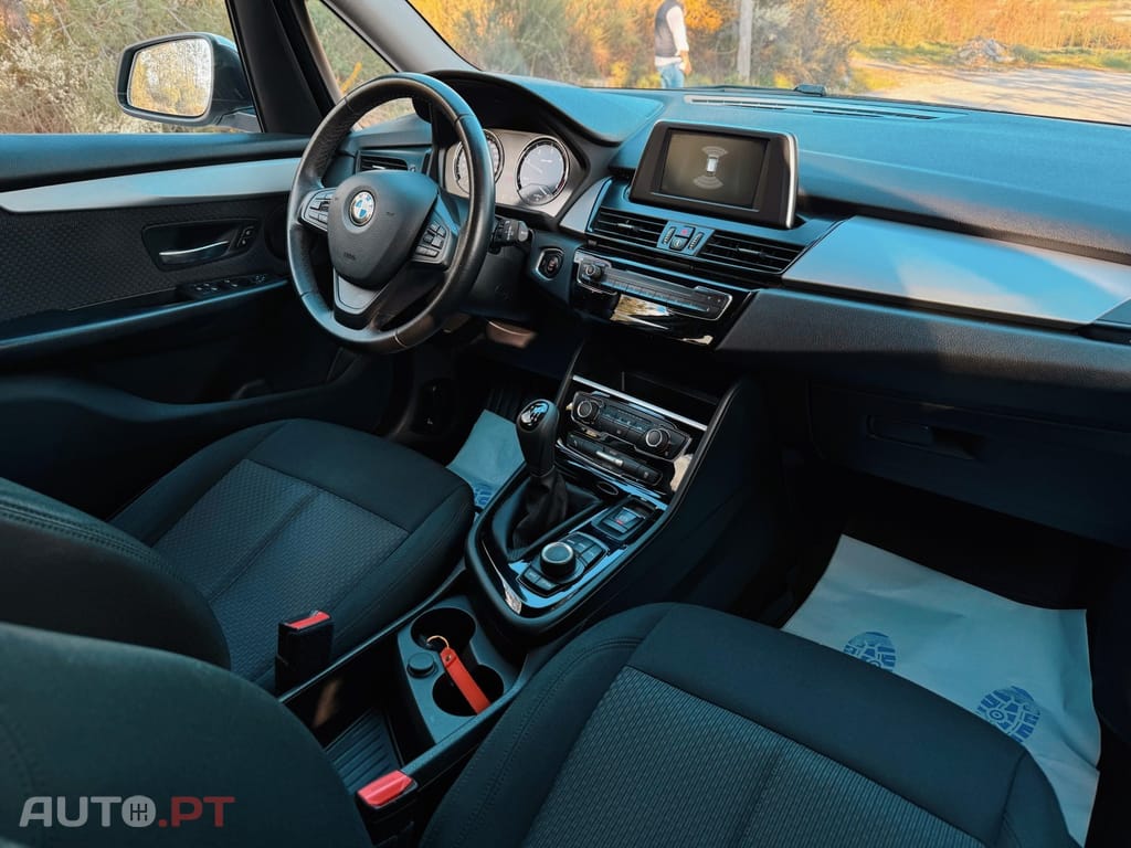 BMW 216 d 7L Advantage