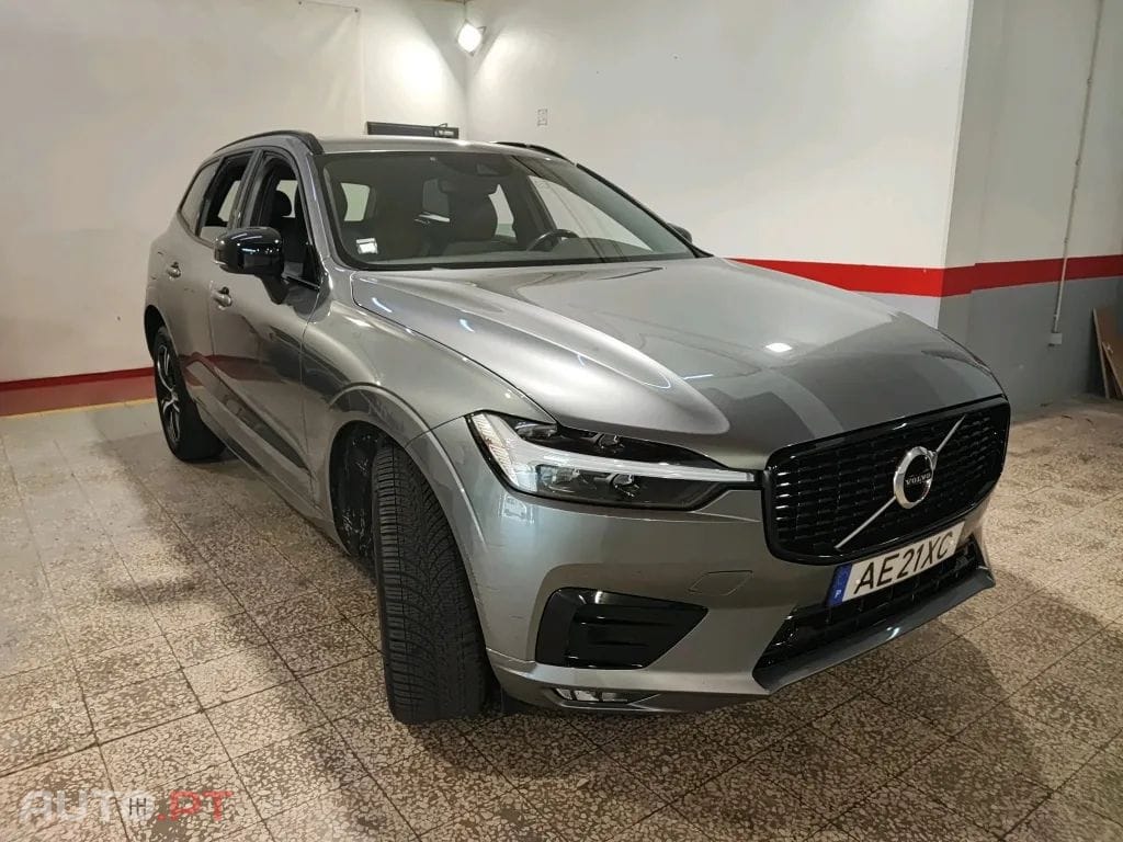 Volvo XC60 2.0 B4 R-Design Geartronic