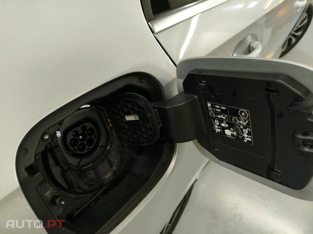 Mercedes-Benz A 250 e Style Plus