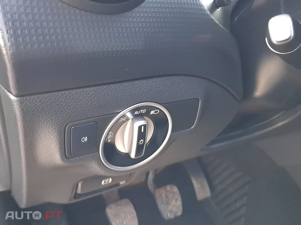 Mercedes-Benz A 180 CDI (BlueEFFICIENCY) Urban