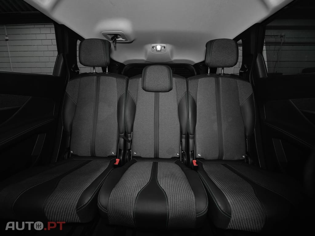 Peugeot 5008 BlueHDI 130 EAT8 Allure