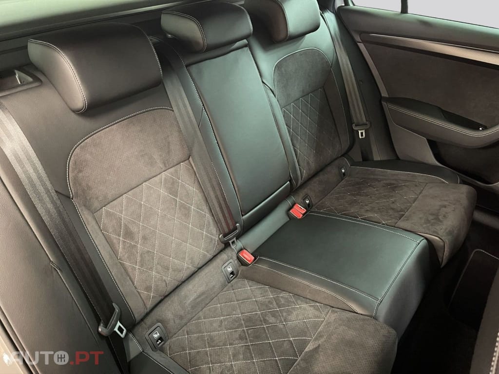 Skoda Superb Break 1.4 iV Sportline AHK LED I.V.A DEDUTIVEL 