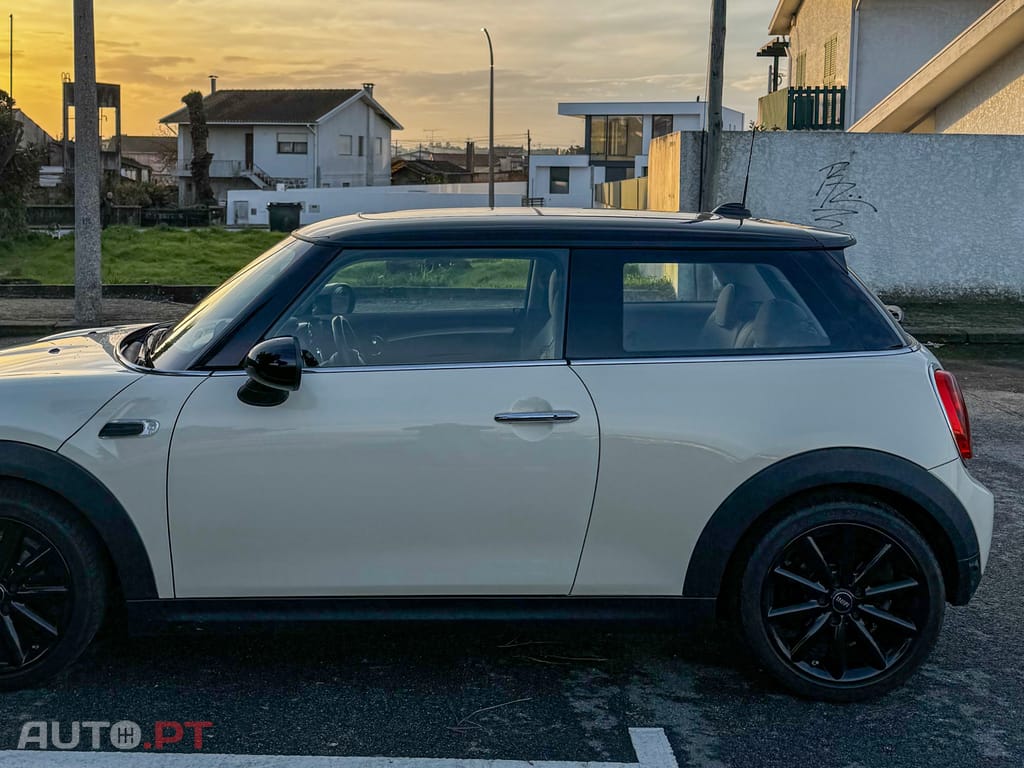 MINI Cooper Cooper D