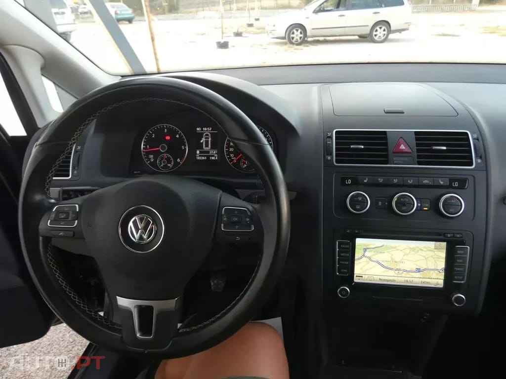 Volkswagen Touran 2.0 TDI DPF MATCH