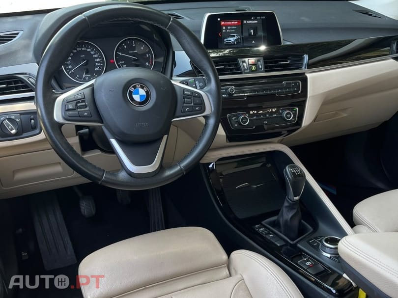 BMW X1 16 d sDrive Line xLine