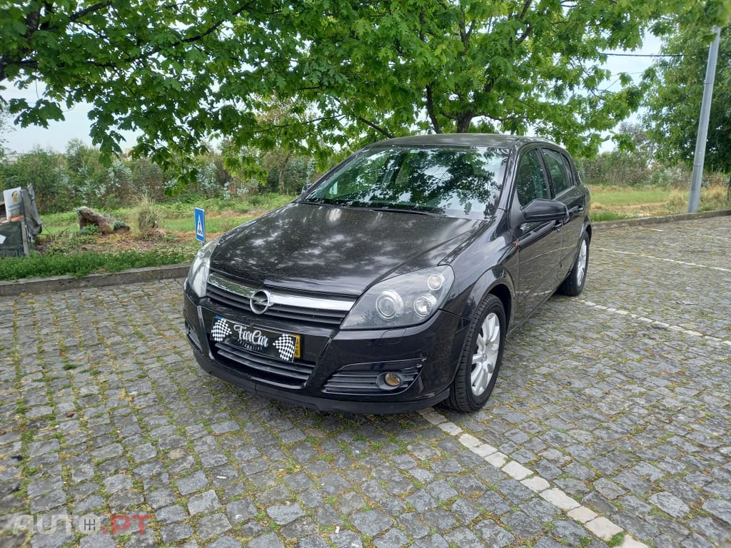 Opel Astra 1.4 Elegance